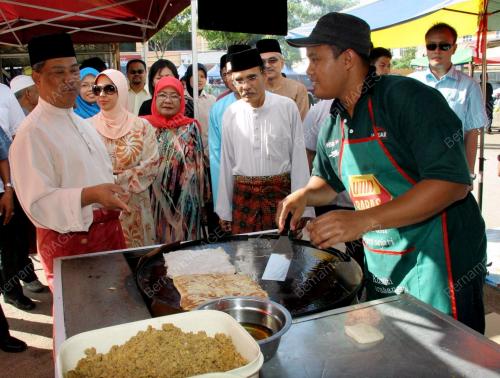 MUHYIDDIN YASSIN