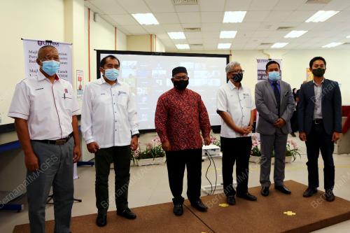 DATUK DR MOHD KHAIRUDDIN AMAN RAZALI