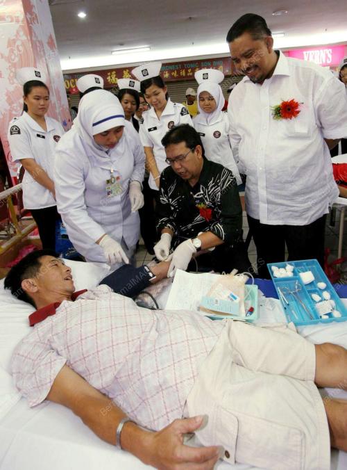 DR LATIFF AHMAD