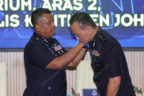 DATUK KAMARUL ZAMAN MAMAT 