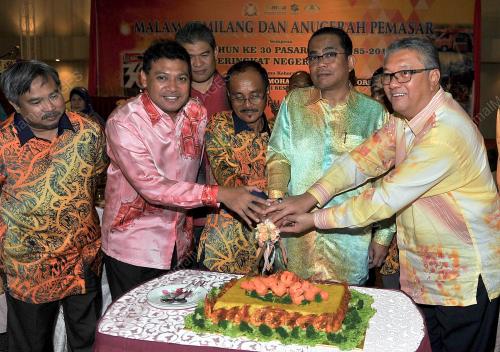 JB02_02022015_PASAR_TANI