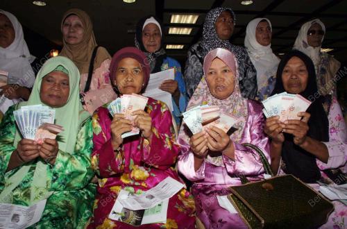 PENERIMA SUMBANGAN