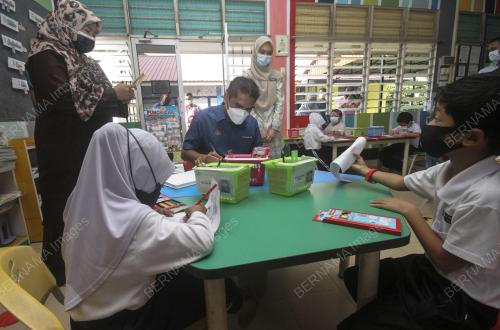 DATUK DR MOHD RADZI MD JIDIN DATUK DR MOHD RADZI MD JIDIN