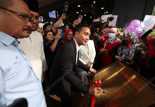 DATUK ONN HAFIZ GHAZI