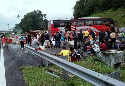JB02_03062018_KEMALANGAN
