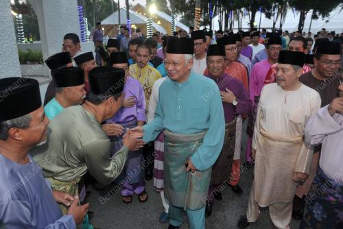JB02_03072015_BERBUKA
