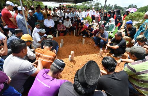JB02_04042019_PENGHORMATAN_TERAKHIR