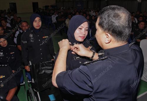 JB02_05062017_NAIK_PANGKAT_BN201706025709