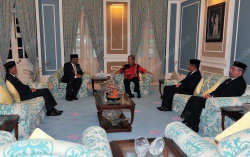 JB02_05072012_ALI_SULTAN_JOH