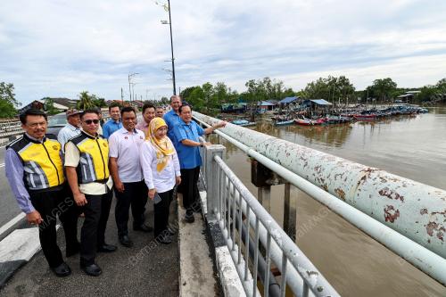 DATUK SERI AHMAD MASLAN