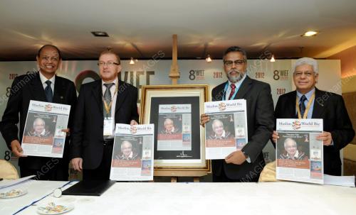 JB02_05122012_MUSLIM_WORLD_BIZ