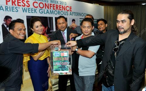 JB02_06032013_MINGGU_SETIAUSAHA