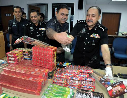 JB02_06082012_MERCUN