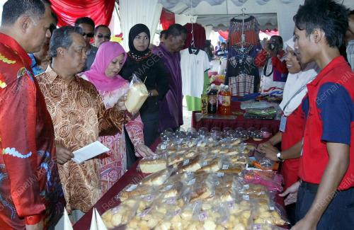 MUHYIDDIN YASSIN