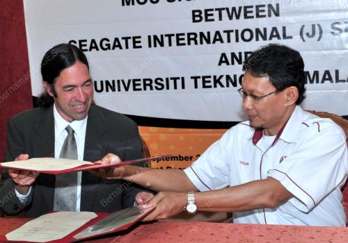 DR ROSLAN ABD RAHMAN