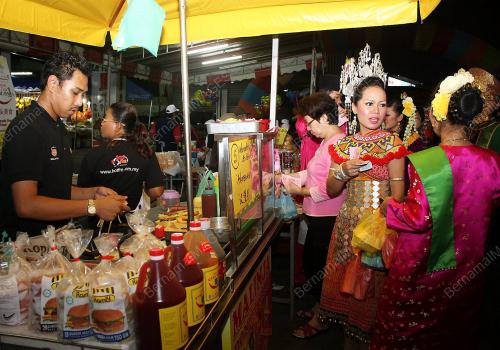 MALAYSIA STREET FOOD