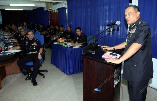 JB02_08012014_POLIS_MARIN