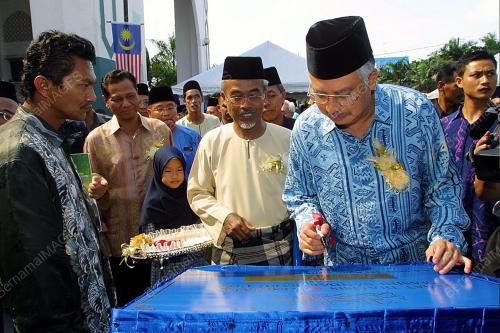 DATUK SERI NAJIB TUN RAZAK