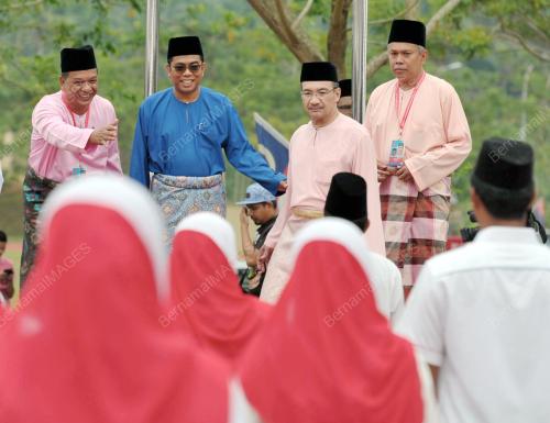 JB02_08082015_UMNO_SEMBRONG