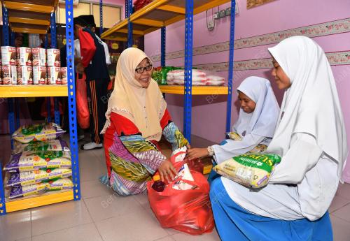 JB02_08082019_FOOD_BANK_BN201908087530