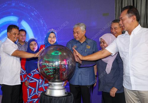 DATUK SERI DR AHMAD ZAHID HAMIDI