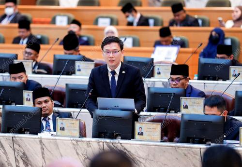 LEE TING HAN