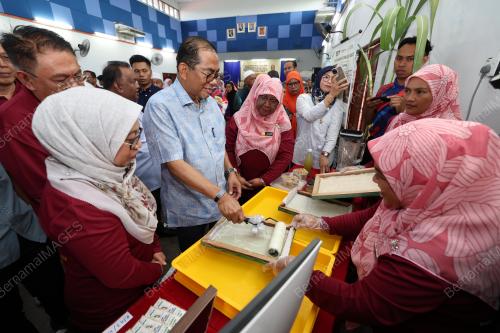 DATUK SERI MOHAMAED KHALED NORDIN