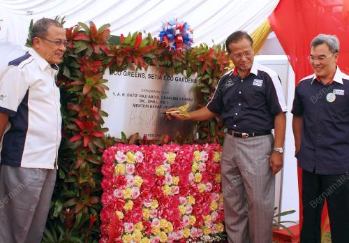 ABDUL GHANI OTHMAN