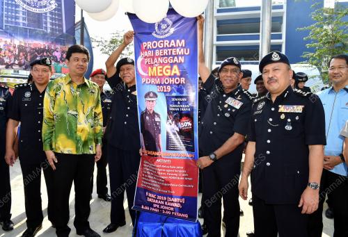 JB02_09032019_HARI_PELANGGAN-_N201903082777