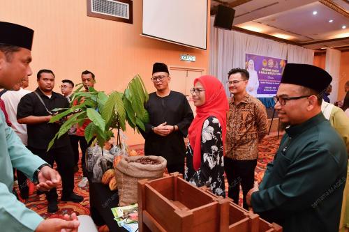 DATUK SERI DR NORAINI AHMAD