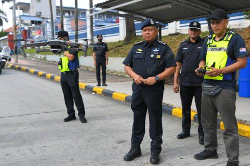DATUK KAMARUL ZAMAN MAMAT