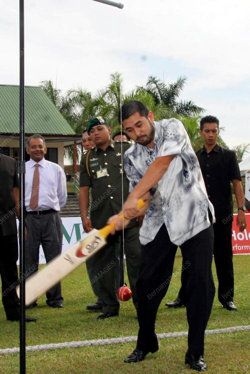 TUNKU ISMAIL IBRAHIM