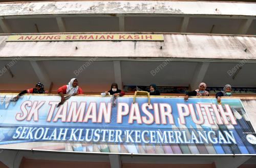 JB02_10032019_PEMBERSIHAN_SEKOLAH