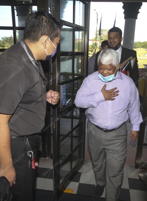DATUK MOHD TAMRIN ABDUL GHAFAR