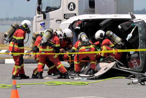 BOMBA DAN PENYELAMAT