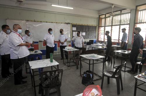 SEKOLAH DI JOHOR DIBUKA HARI INI