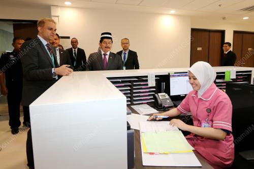 JB02_10122015_DATUK_ISMAIL