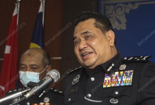 DATUK HUZIR MOHAMED