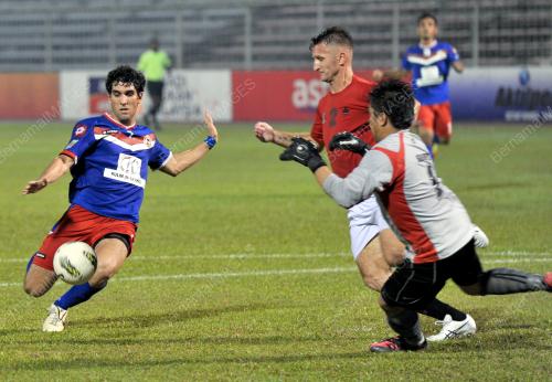 JB02_11052012_LIGA_PERDANA