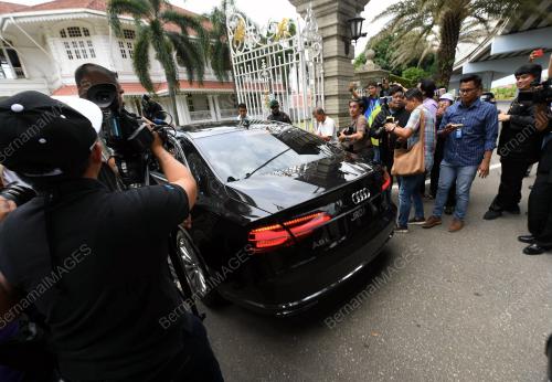 JB02_11052018_MUHYIDDIN_SULTAN_JOHOR