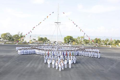 PEBARISAN TAMAT LATIHAN TLDM