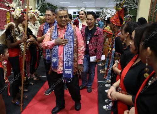 DATUK AARON AGO DAGANG