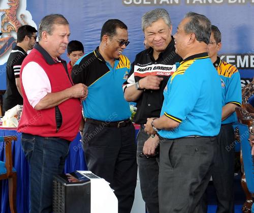 JB02_11082015_KEMBARA_MAHKOTA