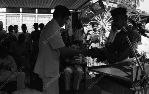 JB02_11082015_PERUSAHAAN_MADU