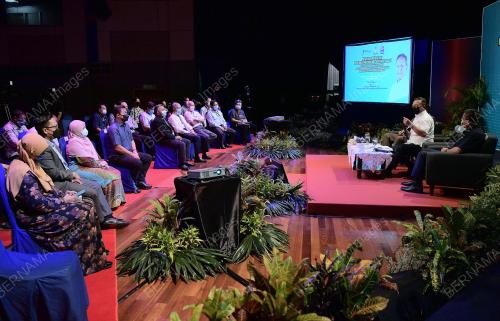 DATUK IR HASNI MOHAMMAD