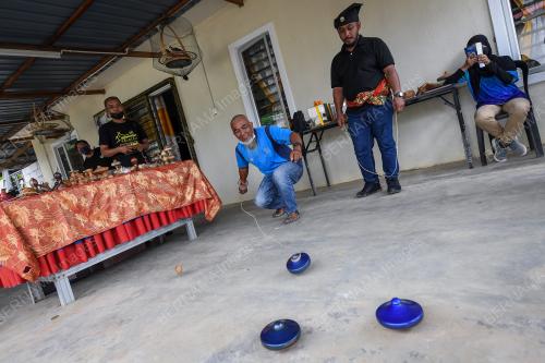 GASING FELDA KAMPUNG TENANG