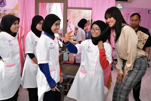 JB02_12022019_REFLEKSOLOGI_BN201902110210