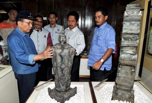 JB02_12032013_RAIS_YATIM