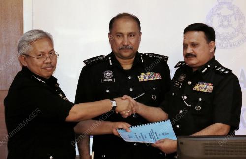 JB02_12042015_DATUK_MOKHTAR
