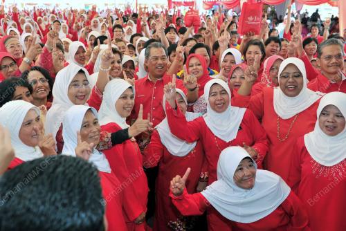 TAN SRI MUHYIDDIN YASSIN